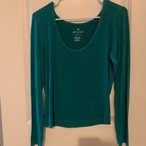 Long sleeve crop top